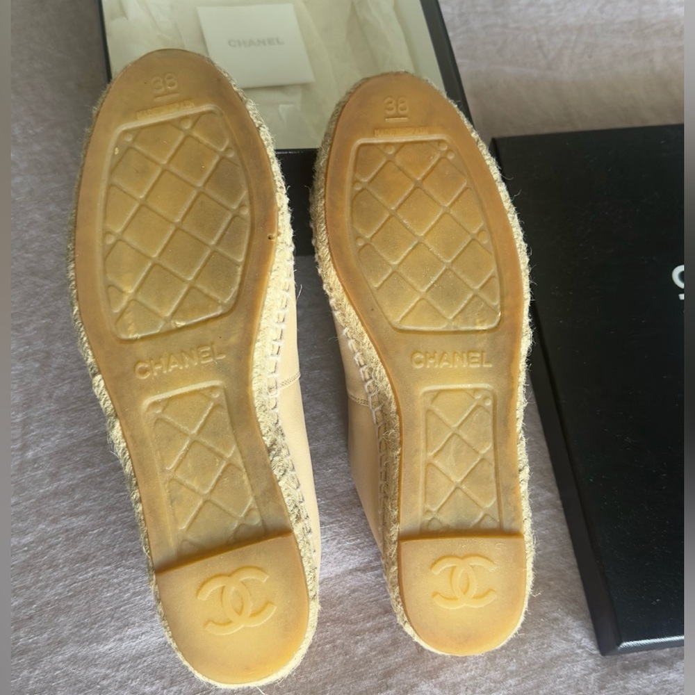 EUC! Chanel 38 Beige & Black Leather Espadrilles Original Box & Receipt - Picture 5 of 8